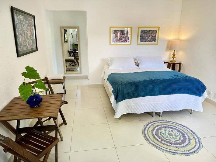 Casas e apartamentos de temporada para 2 pessoas, com jardim e terraço e ainda vista em Manguinhos