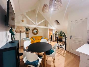 Cottage pour 2 personnes, avec jardin et jacuzzi à Hayingen