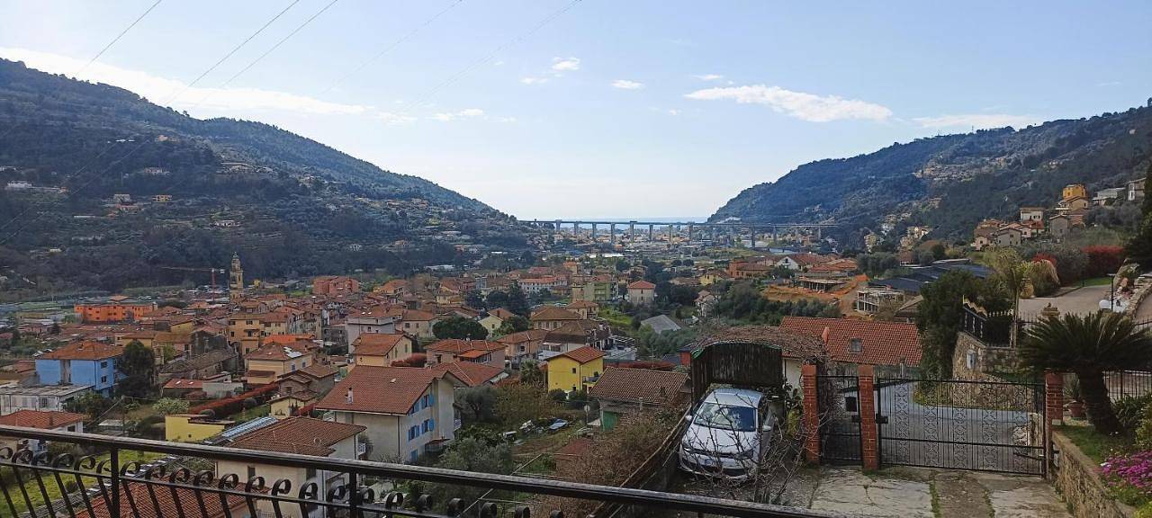 Appartement entier, Casa Il Glicine in Camporosso, Alpes liguriennes