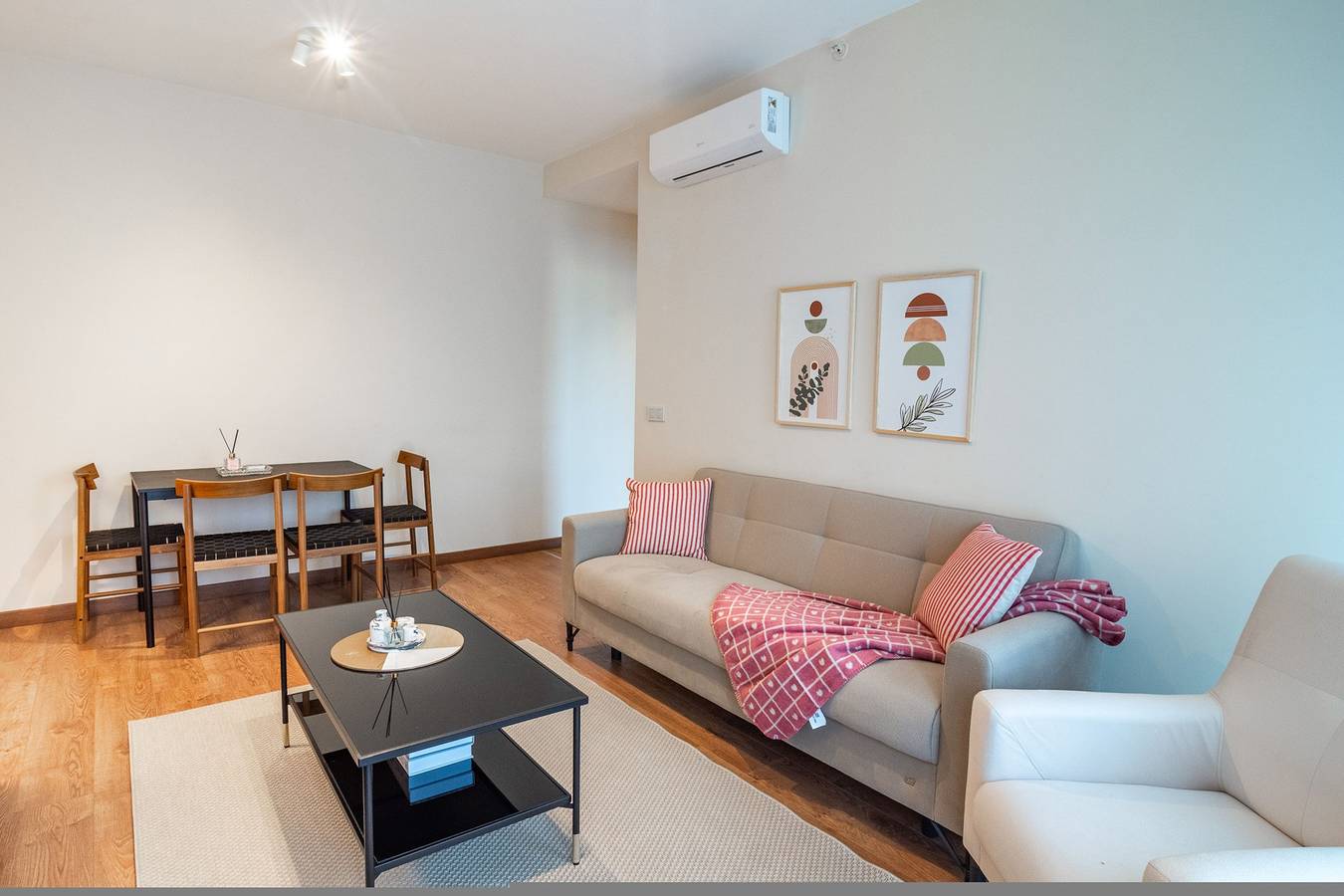 Apartamento entero, Modern 2Br City View Residence – 13th Floor in Estambul, Región del Mármara