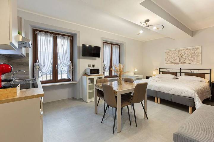 Appartement entier, [Fair • Center - Stage] 3 - New studio apartment equipped with every comfort in Crémone, Province de Crémone