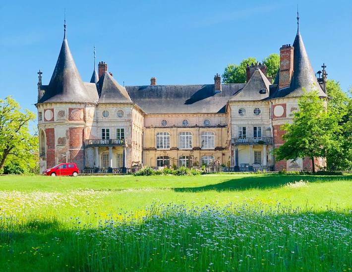 Gîte pour 2 personnes, avec Jacuzzi et Terrasse ainsi que Jardin et Vue dans Varanges