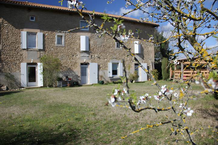 Maison de vacances pour 4 personnes, avec jardin dans la Drôme