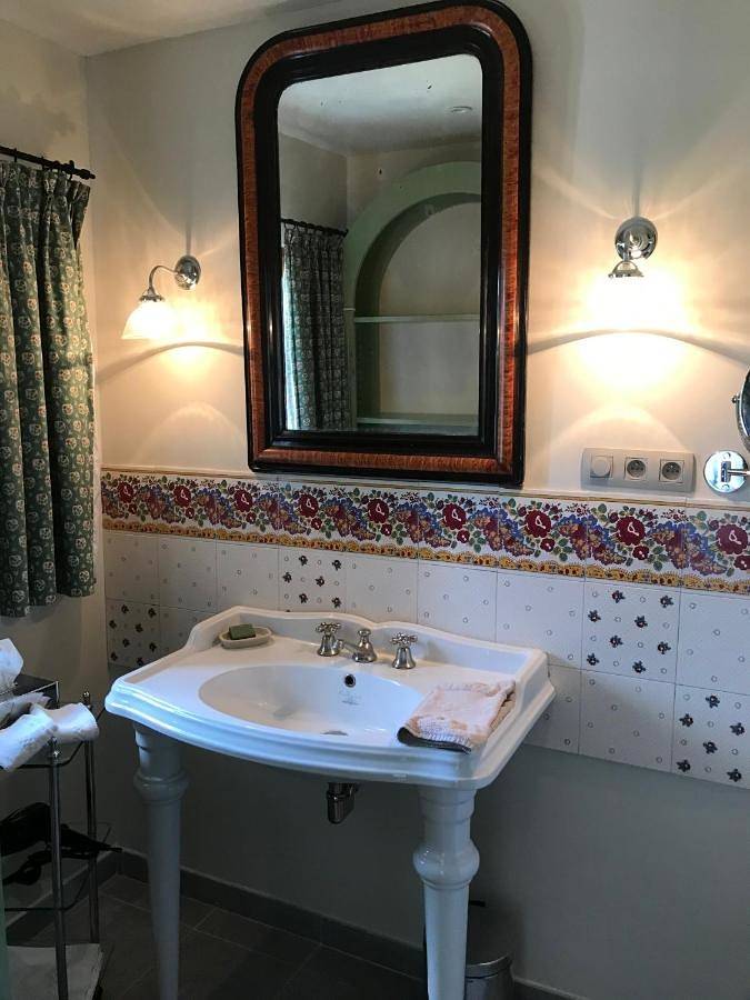 Location de vacances pour 2 personnes, avec vue ainsi que jardin et piscine, animaux acceptés à Venasque - 3