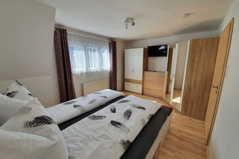 Ganze Wohnung, Ferienwohnung Leibnitz in Freital bei Dresden in Freital, Osterzgebirge