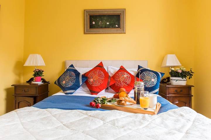 Ganze Wohnung, Schöne und geräumige Regency Wohnung im Zentrum von Cheltenham, kostenlose Parkplätze in Cheltenham, Gloucestershire