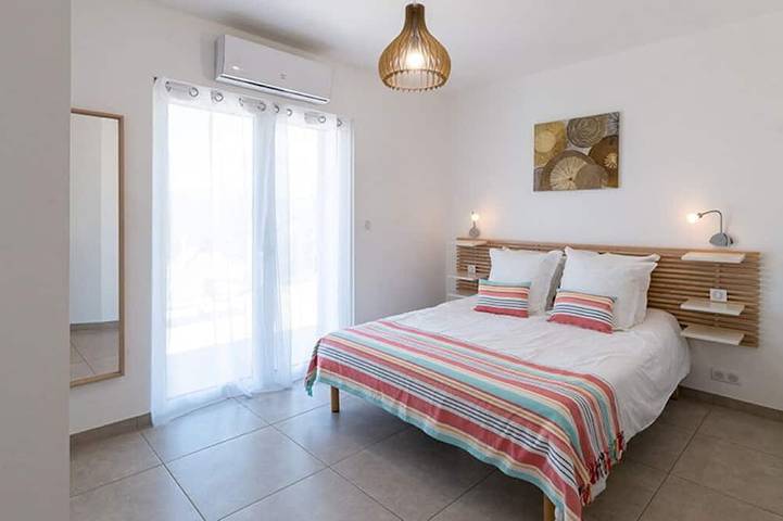 Location de vacances pour 6 personnes, avec jacuzzi ainsi que balcon et jardin à Sainte-Lucie-de-Tallano - 3