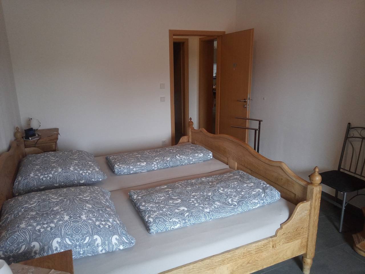 Ganze Ferienwohnung, Sonnenhof, Ferienwohnung Obergeschoss in Weilmünster, Landkreis Limburg-Weilburg