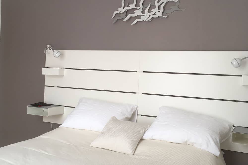 Hel lejlighed, 64 m2 2 bedrooms 3 minutes walk from the beach, quiet, air conditioning and Wifi in Juan-les-Pins, Antibes