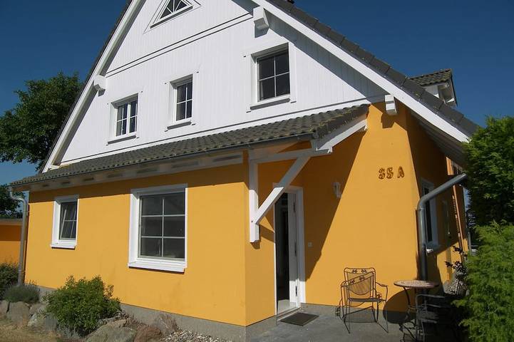 Ferienwohnung für 2 Personen, mit Garten und Terrasse, mit Haustier in Mölschow