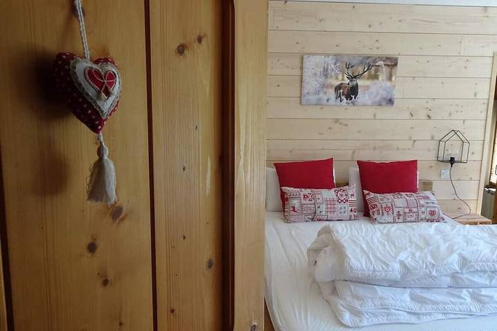 Gîte pour 10 personnes, avec jacuzzi ainsi que jardin et terrasse à Méaudre - 4