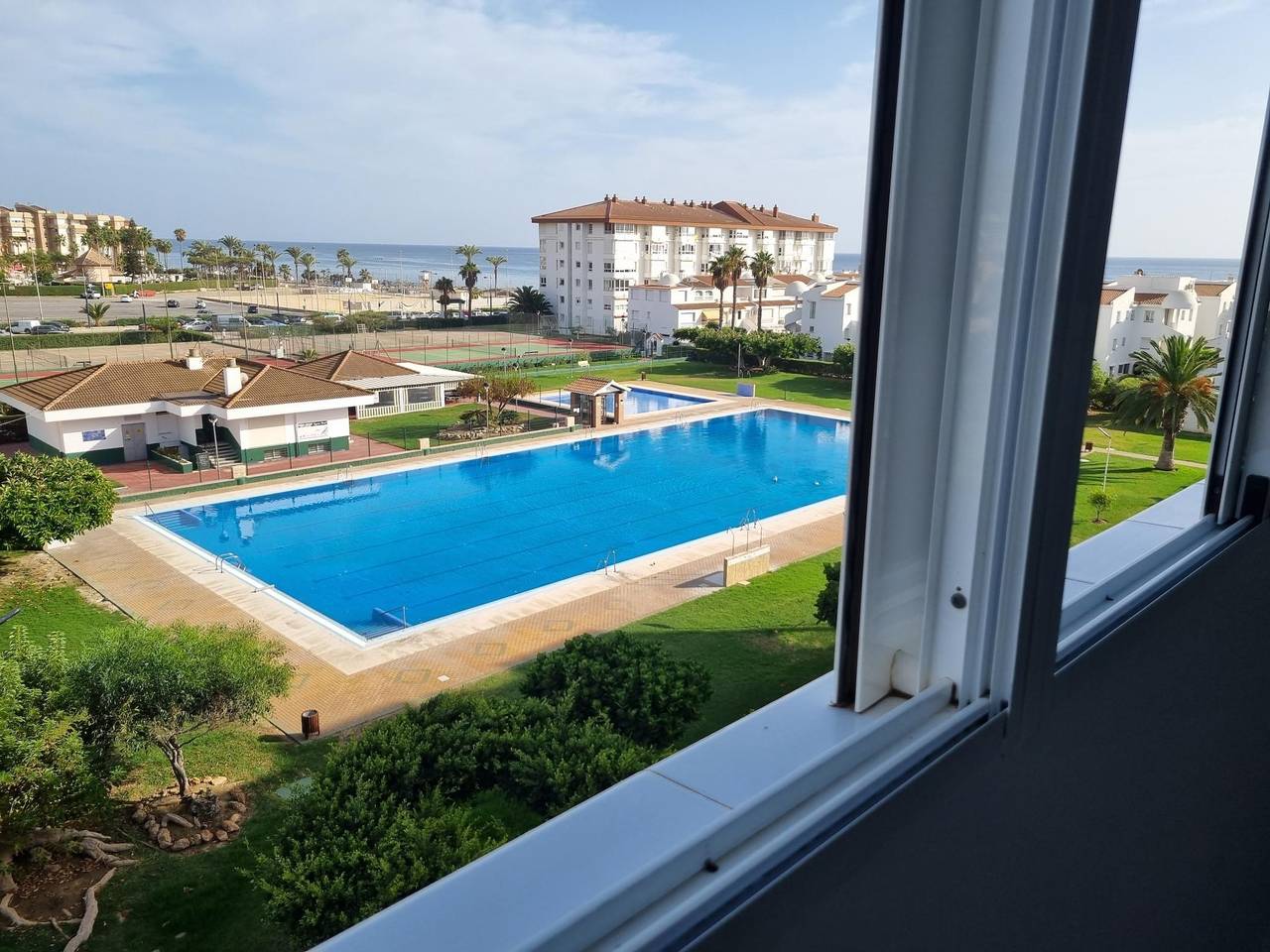 Ganze Ferienwohnung, Wohnung mit Meerblick, Schwimmbad und außergewöhnlichem Klima in Torrox Costa, Torrox