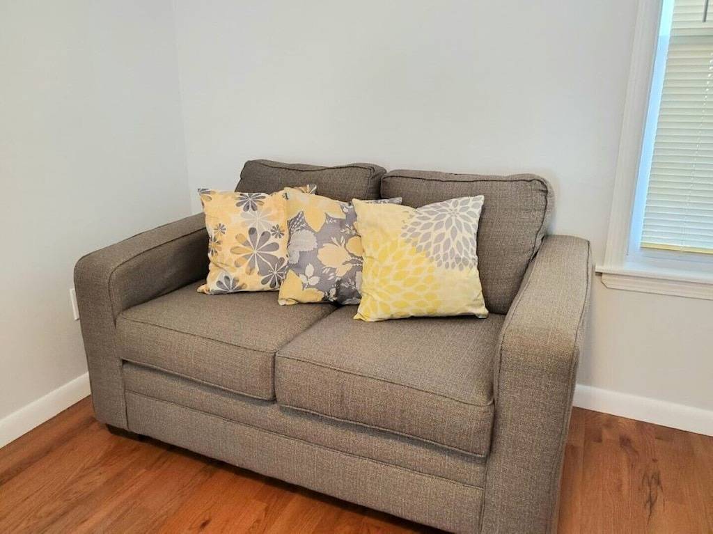 Cozy 3bdr Free parking/Wifi, 5 min to Encore Close to Boston,Cambridge ,Salem in Everett (MA), Massachusetts