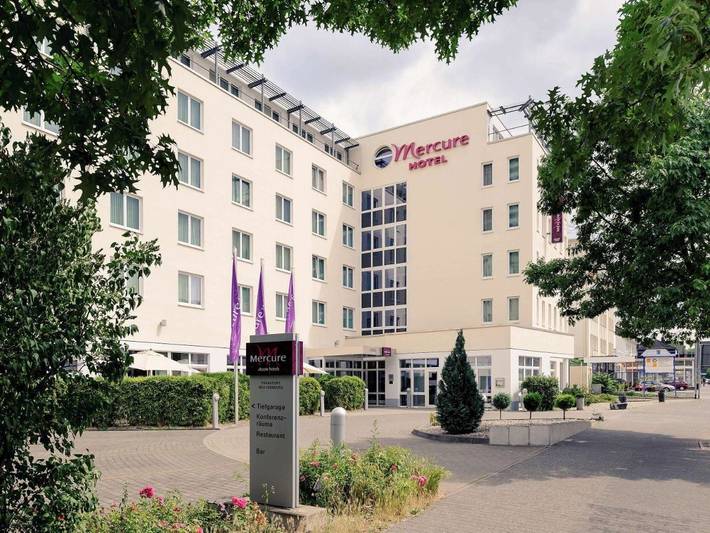 Hotel für 2 Personen, mit Terrasse in Neu-Isenburg