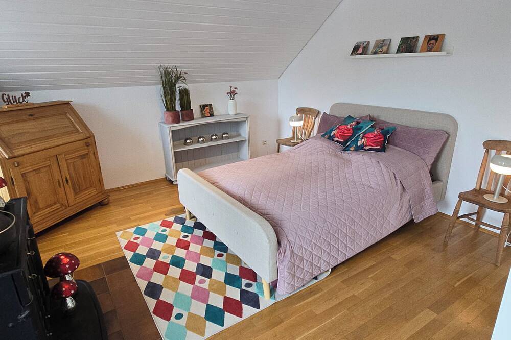 Entire apartment, Apartment Lieblingsblick - cosy and chic - prime location in Bad Münstereifel in Bad Münstereifel, Naturpark Hohes Venn-Eifel