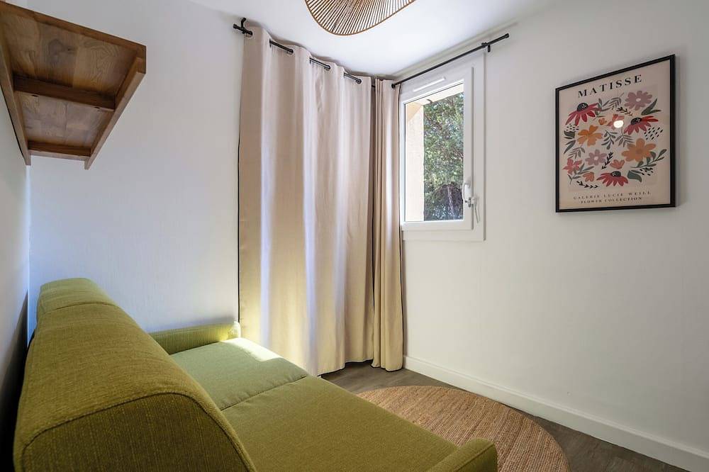 Apartamento entero, Provençal cottage in a tourist residence in La Roque-sur-Pernes, Vaucluse