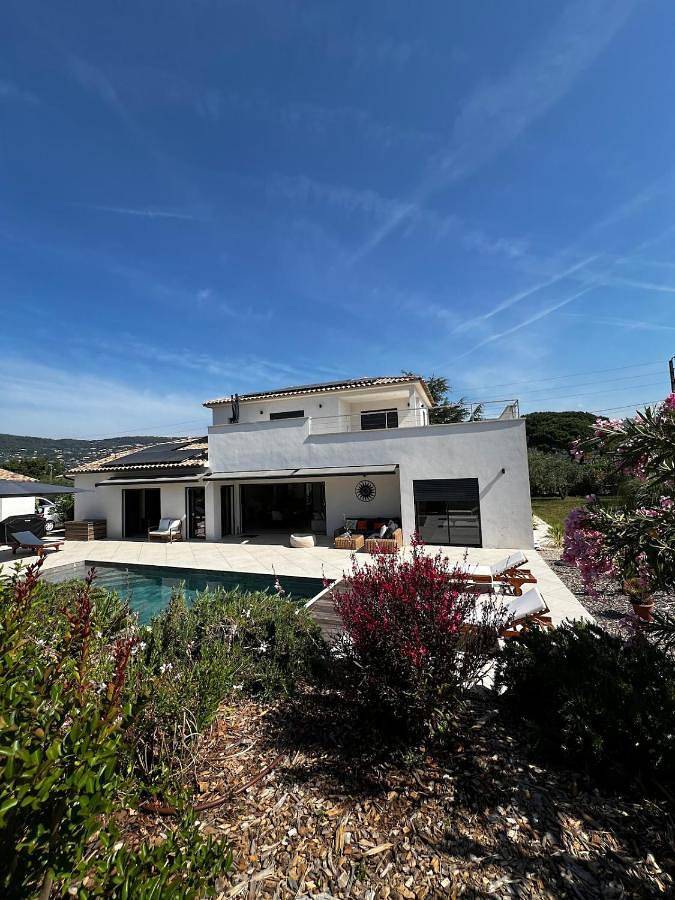 Villa pour 6 personnes, avec jardin et piscine à Peymeinade