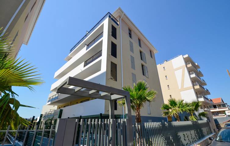 Holiday letting for 6 people, with Terrace in Cannes