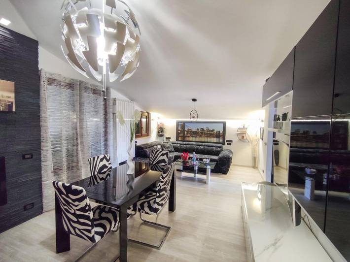 Ferienwohnung für 5 Personen, mit Balkon und Terrasse sowie Ausblick