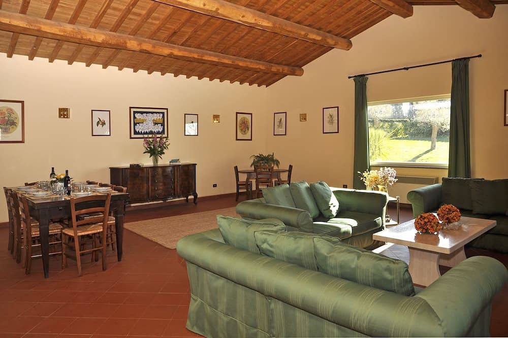 Exklusive Familienvilla (16 Betten) mit Pool und Tennis in Rom in Magliano Sabina, Rieti Provinz