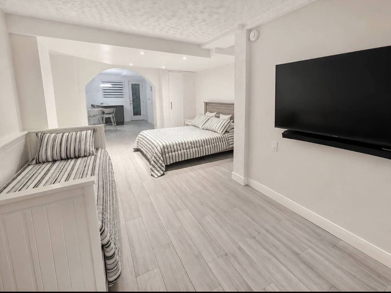 Appartement entier, Appartement rénové • 5 personnes • Metro à pied in Montréal, Québec
