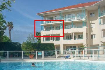 Gîte pour 4 personnes, avec piscine et balcon dans Golf De La Nivelle