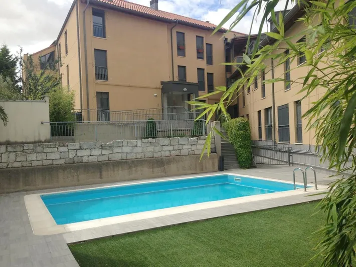 Apartamento de vacaciones para 6 personas, con piscina y balcón - 1