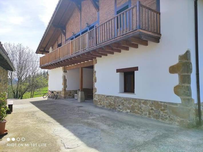 Casa rural para 5 personas, con jardín en Múgica