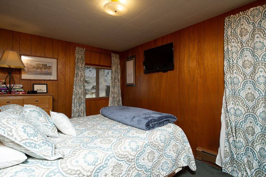 Beobachten Sie die Wale von diesem Cottage am Meer südlich von Depoe Bay's Harbour! in Depoe Bay, Lincoln County (OR)