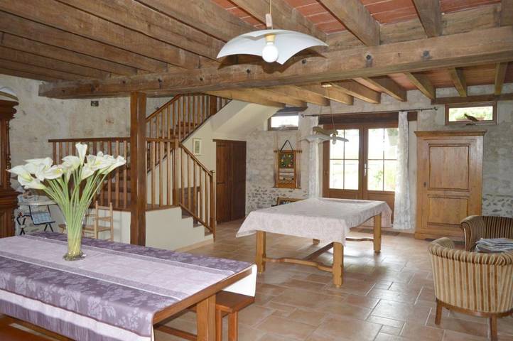 Chambre d’hôte pour 2 personnes, avec Terrasse et Jardin ainsi que Piscine et Vue à Luçay-le-Mâle
