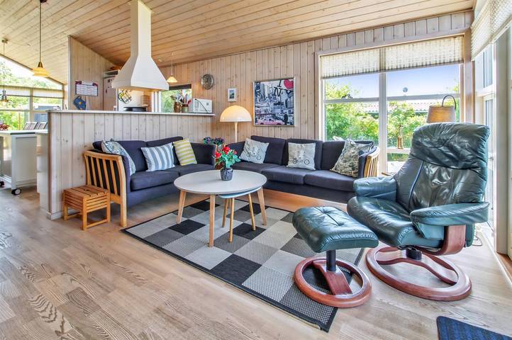 Ferienhaus für 4 Personen, mit Terrasse und Sauna sowie Whirlpool in Lakolk - 2