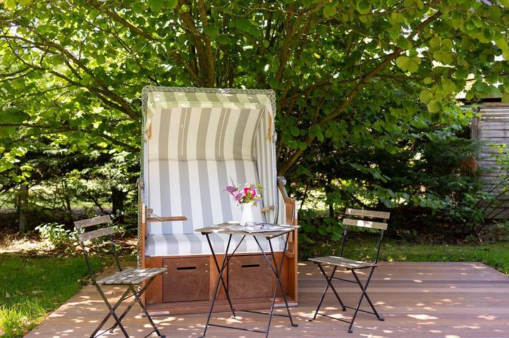 Ferienwohnung für 2 Personen, mit Terrasse und Garten in Nebel - 2