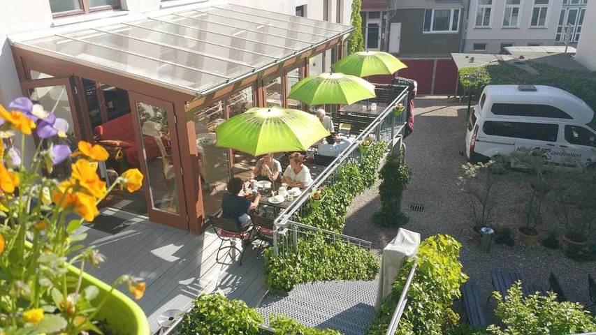 Hotel für 2 Personen, mit Terrasse und Garten sowie Ausblick in Hanse Sail - 2