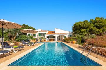 Villa in Sant Lluís, Menorcas Küste für 6 