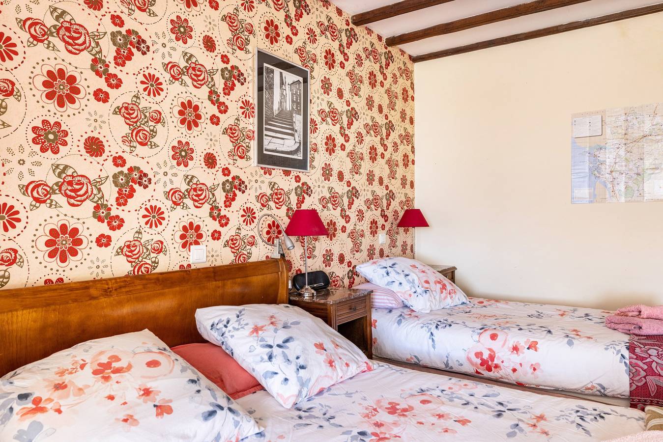 Chambre d’hôtes « Chambre Klimt » avec piscine partagée, terrasse commune et Wi-Fi in Sanxay, Vienne (France)