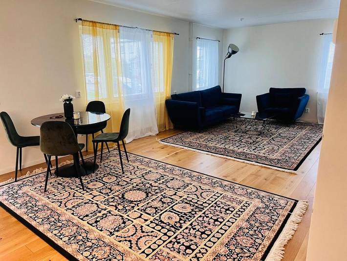 Ferienwohnung für 7 Personen, mit Terrasse und Garten