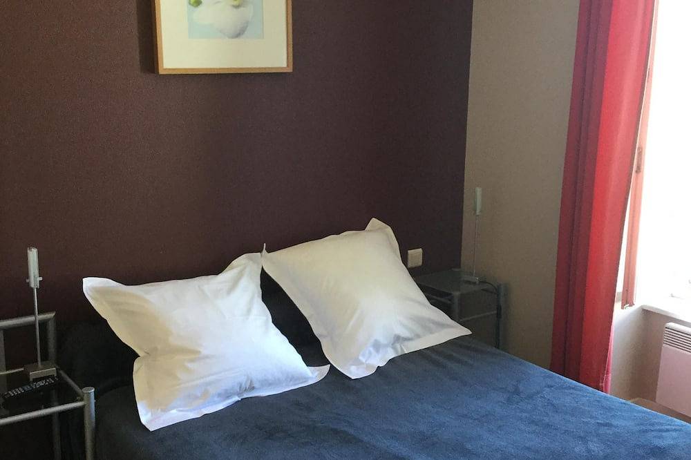 Chambre d hôtes pour 2 pers en baie de Douarnenez in Plonévez-Porzay, Iroise
