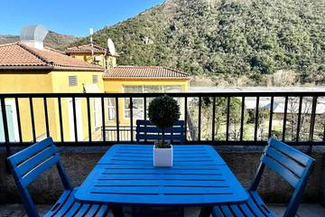 Gîte pour 5 personnes, avec piscine et balcon à Avène