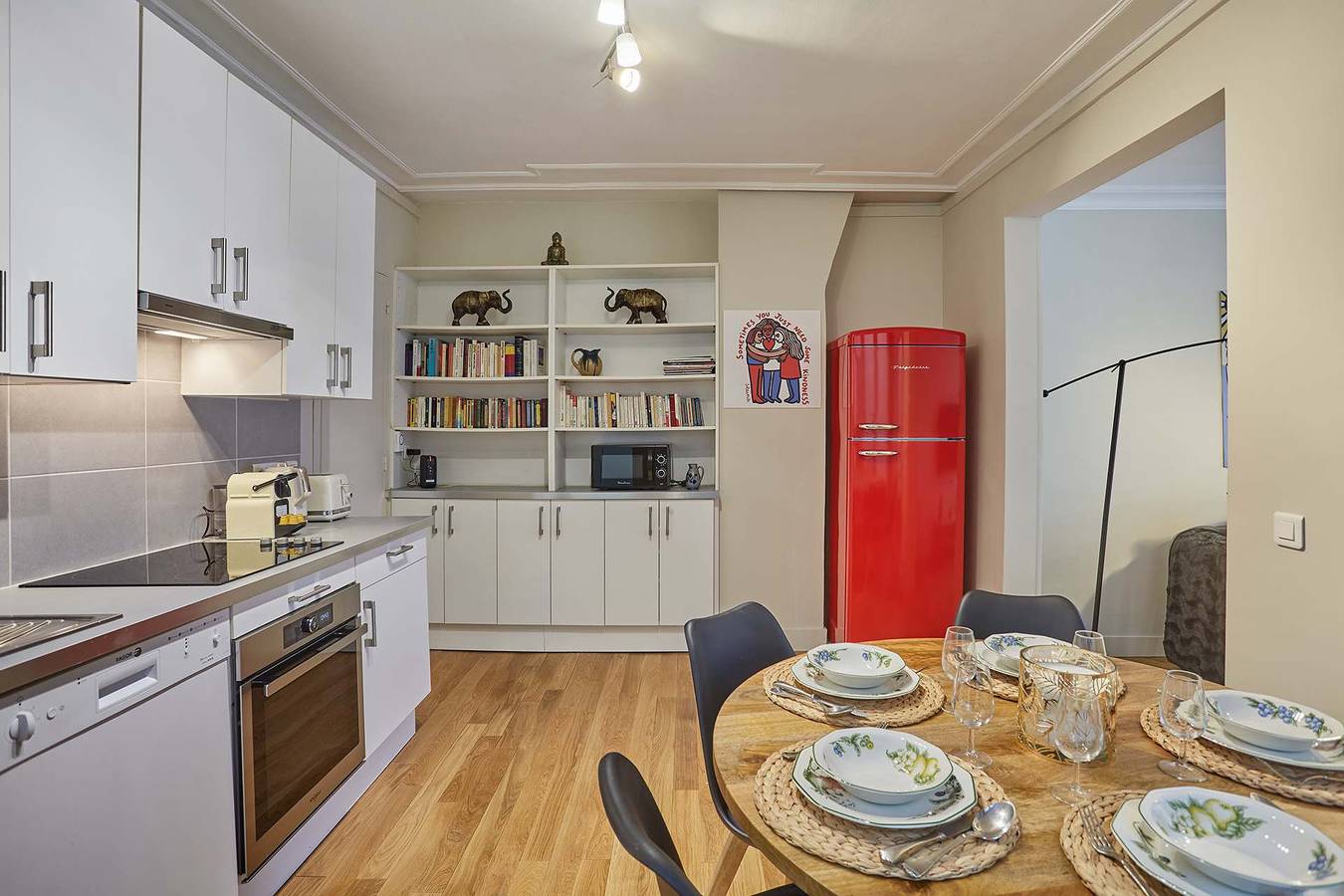 Ganze Wohnung, Apartment 2 bedrooms Center of Paris in 10e Arrondissement, Paris