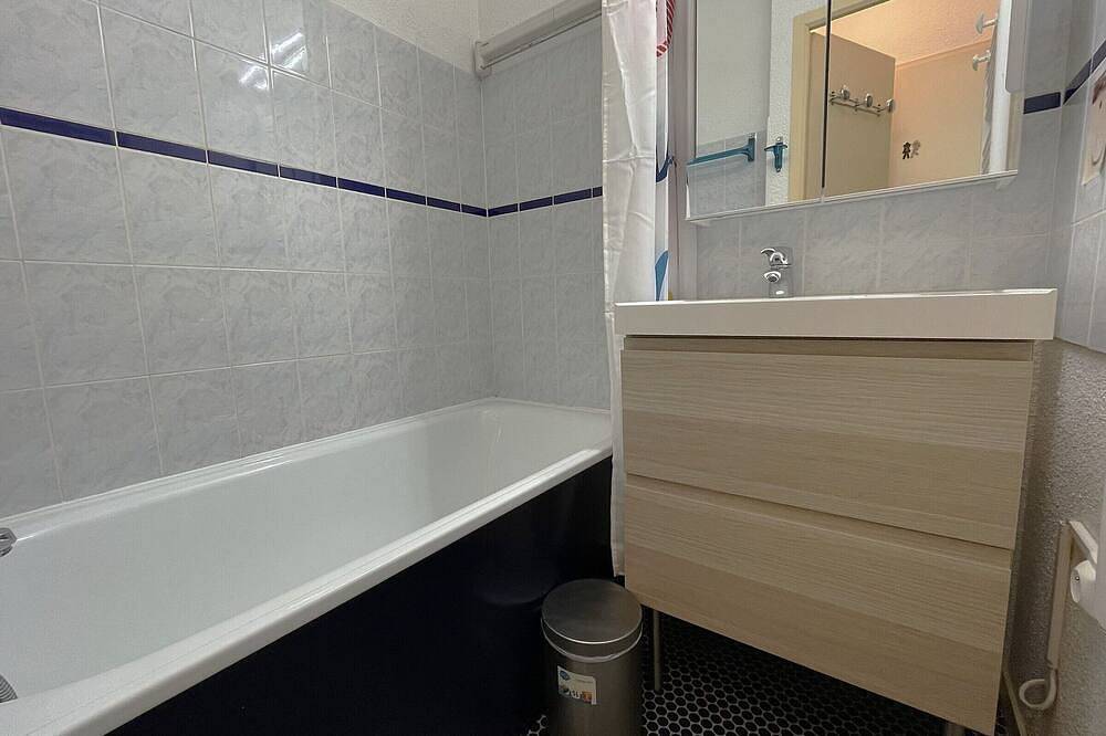 Ganze Wohnung, Gemütliche 2-Zimmer-Wohnung für 4 Personen mit West-Balkon, direkt an den Pisten in Les Menuires, Saint-Martin-de-Belleville
