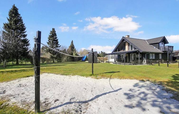 Ferienhaus für 7 Personen mit Terrasse in Hundested, Kattegat Küste
