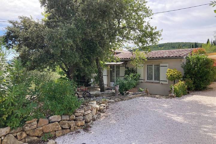 Chambre d’hôte pour 4 personnes, avec piscine