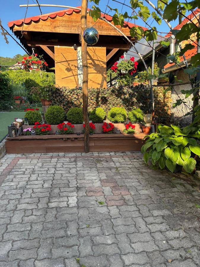 Gîte pour 3 personnes, avec Terrasse et Jardin à Szigliget - 3