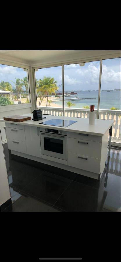 Gîte pour 2 personnes, avec vue et piscine ainsi que bassin pour enfant et jardin dans Nettlé Bay - 4