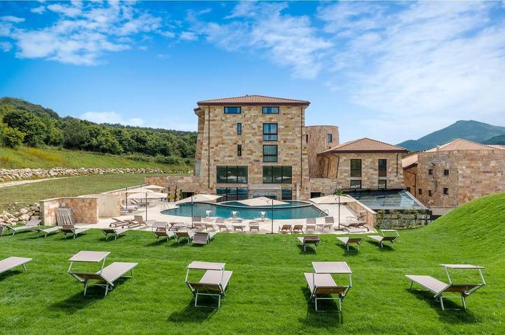 Appartamento per 4 persone, con Idromassaggio e Terrazza nonché Giardino e Piscina a Rivisondoli