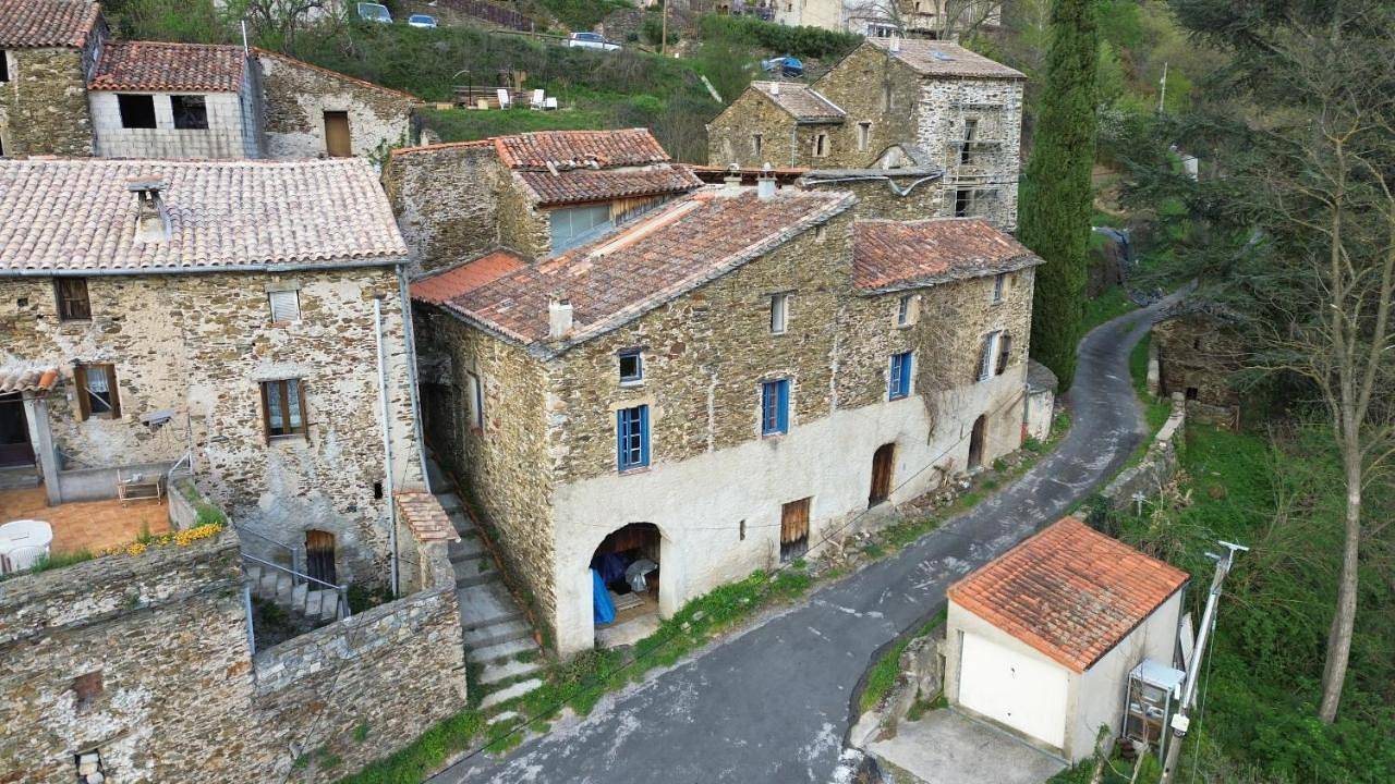 Double Room with Private Bathroom in Le Vigan, Parc national des Cévennes