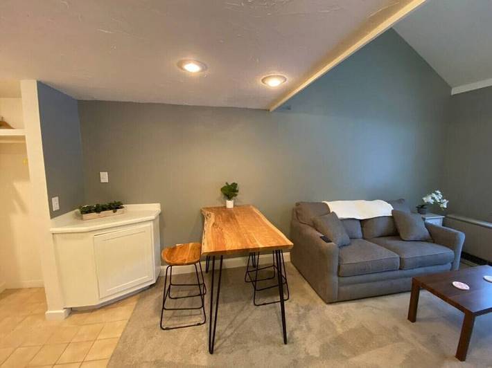 Vacation apartment for 4 people, with yard in Vermont