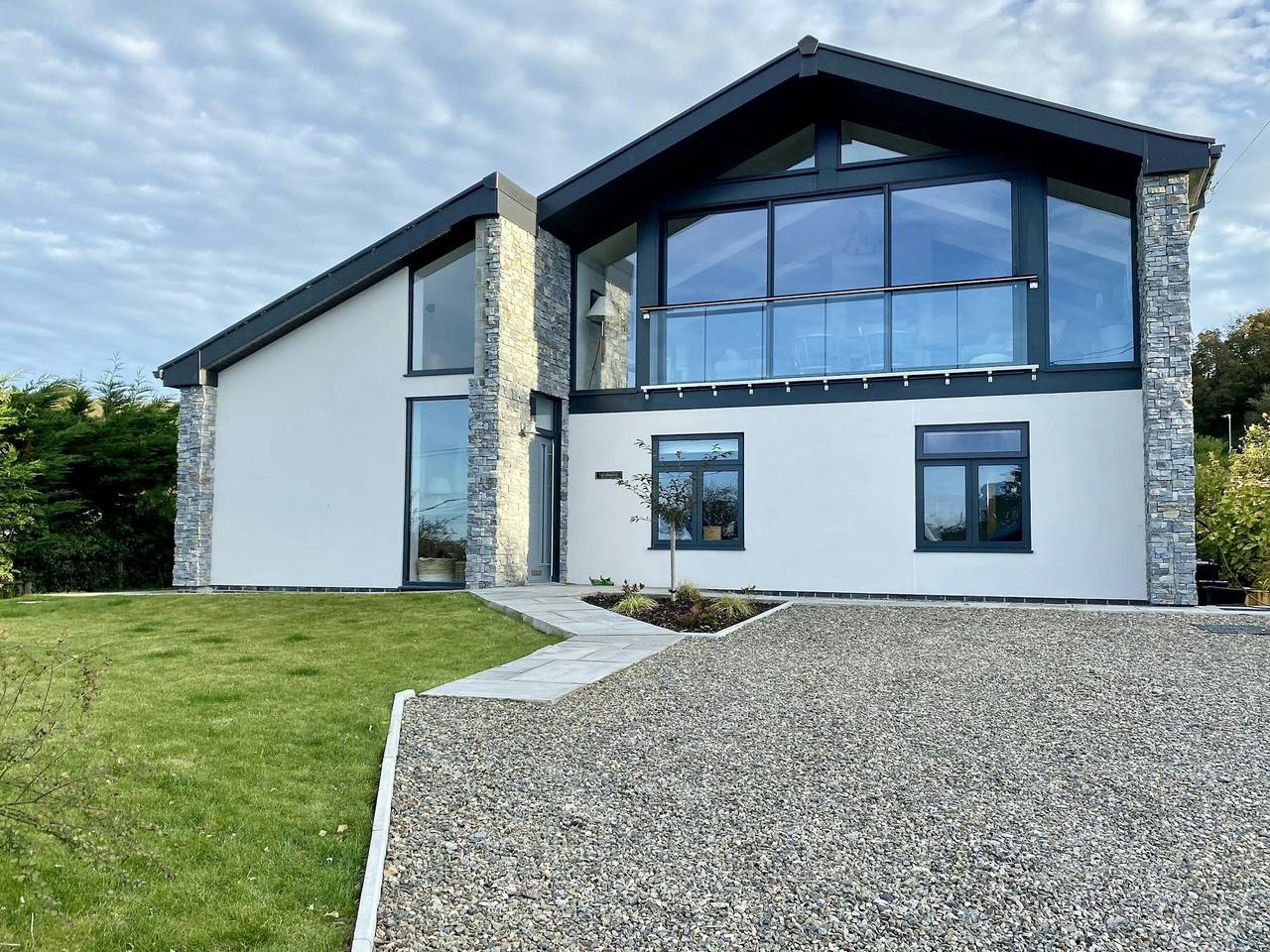 Ty Machlud, Tresaith in Penbryn, Tresaith