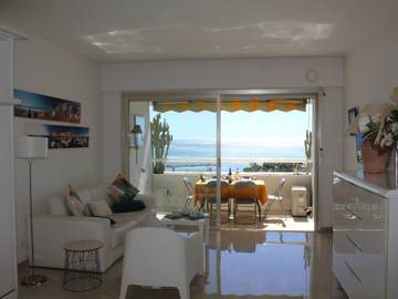 Gîte pour 4 personnes, avec terrasse dans Port Marina Baie des Anges