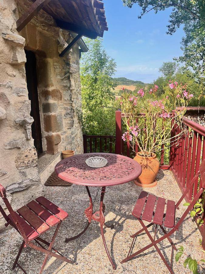 Chambre d’hôte pour 2 personnes, avec jardin et terrasse ainsi que vue et piscine à Cordes-sur-Ciel - 4